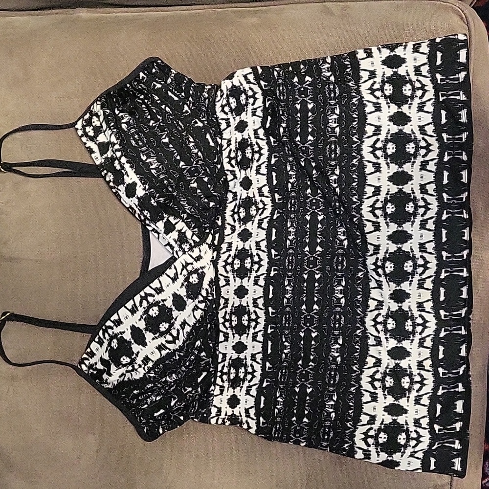 BADGLEY MISCHKA Swim Top Tank Black White Abstract Size 12